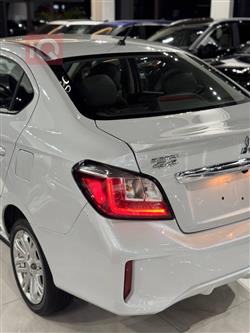 Mitsubishi Mirage G4